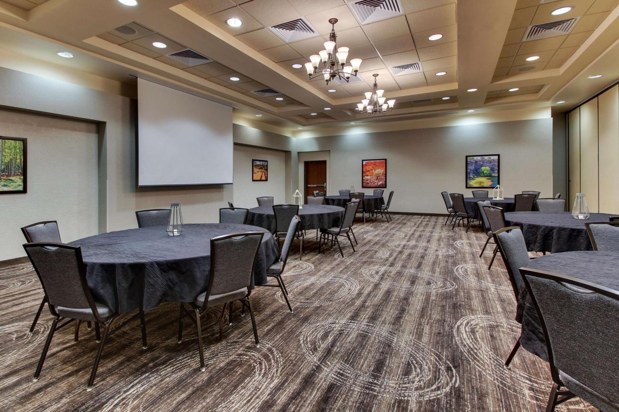 Drury Inn & Suites Phoenix Happy Valley Esterno foto