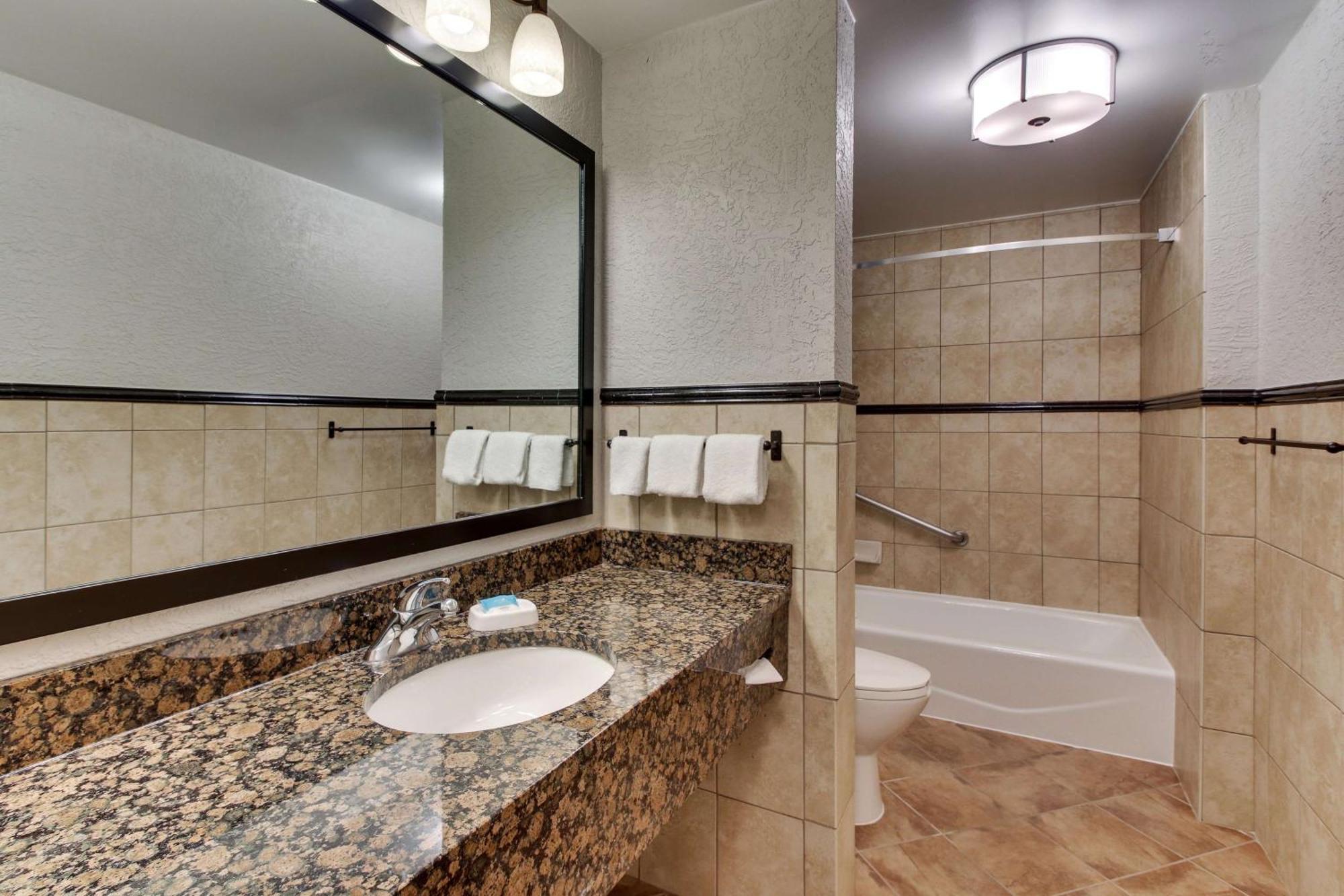 Drury Inn & Suites Phoenix Happy Valley Esterno foto