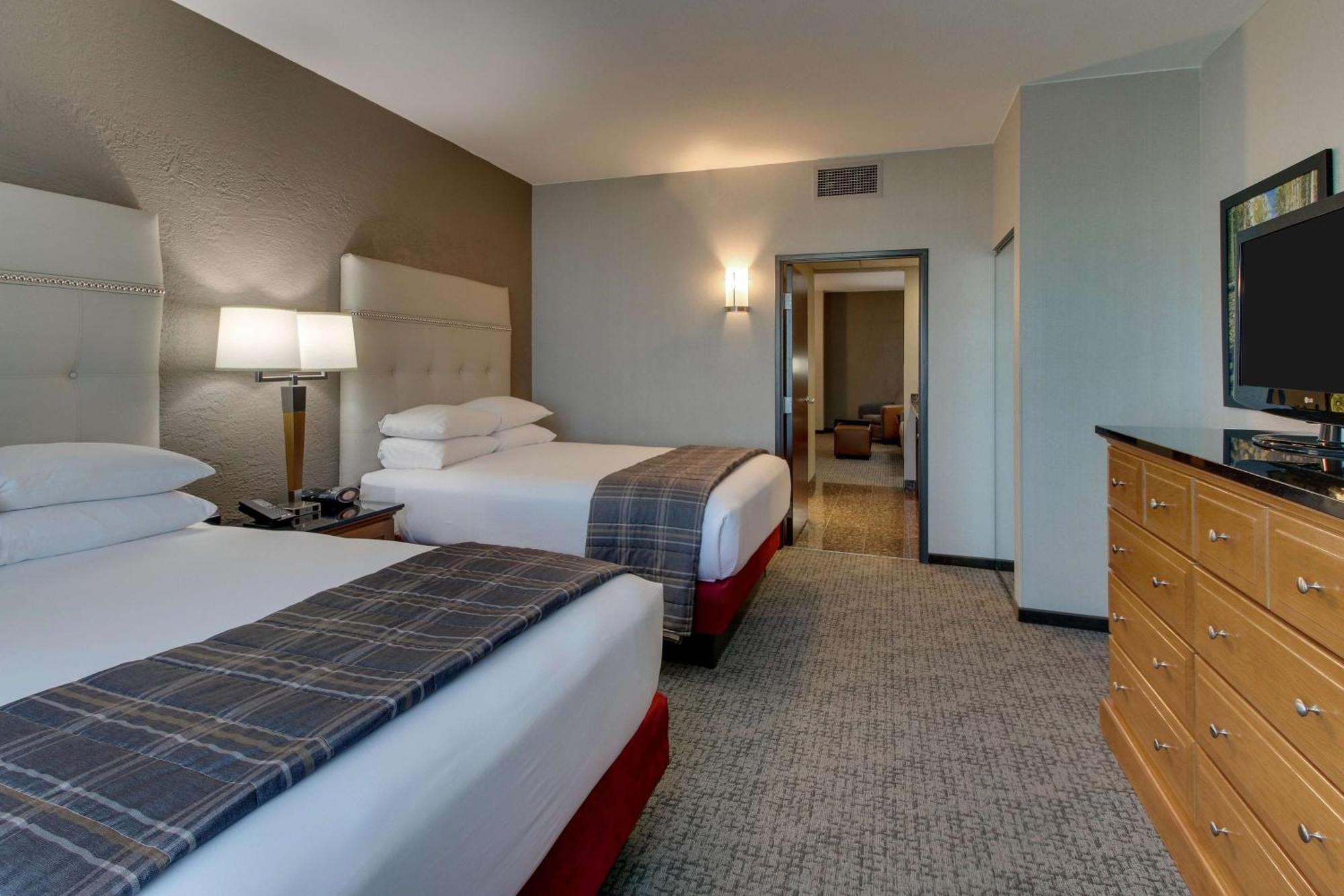 Drury Inn & Suites Phoenix Happy Valley Esterno foto