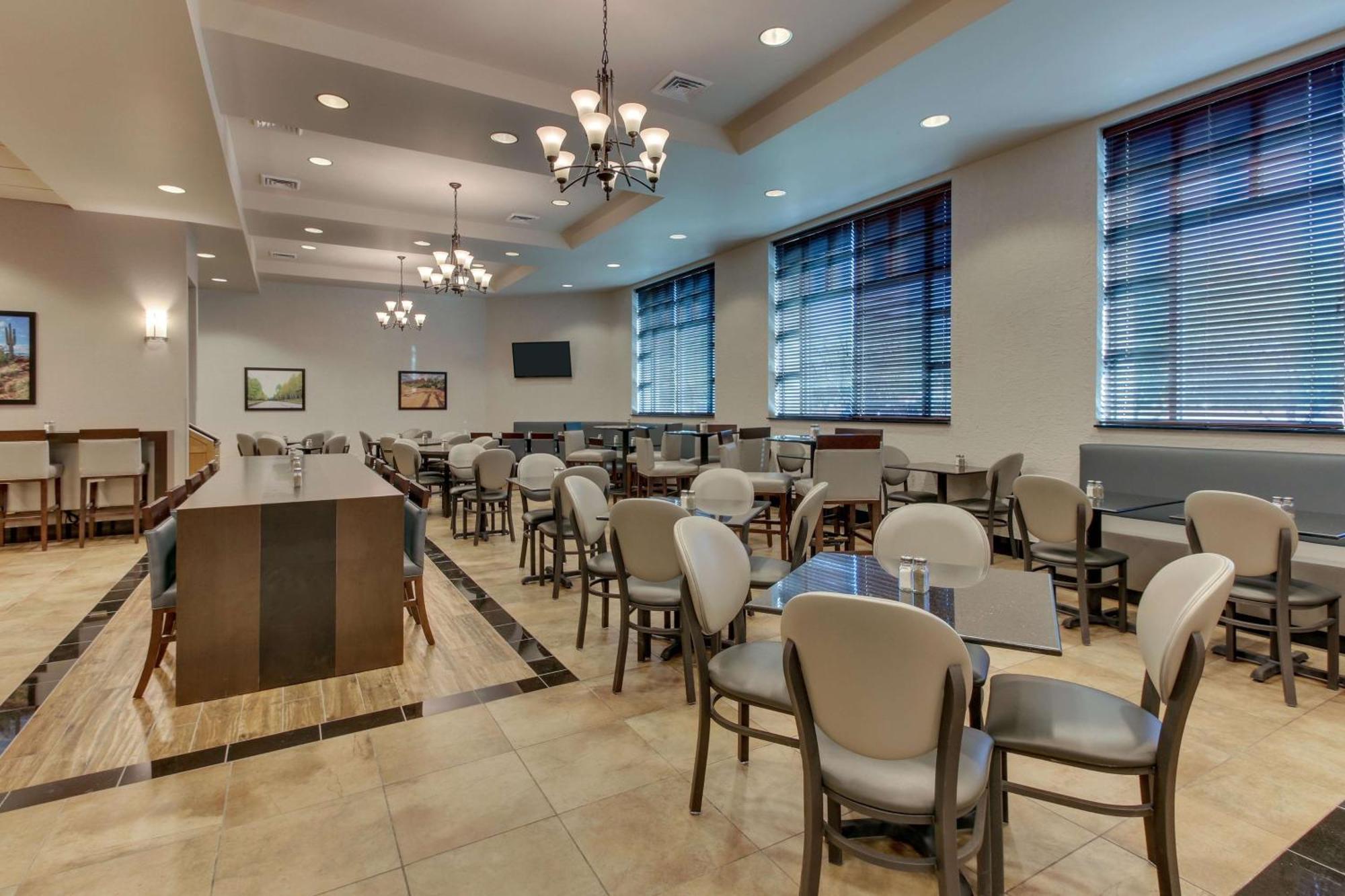 Drury Inn & Suites Phoenix Happy Valley Esterno foto