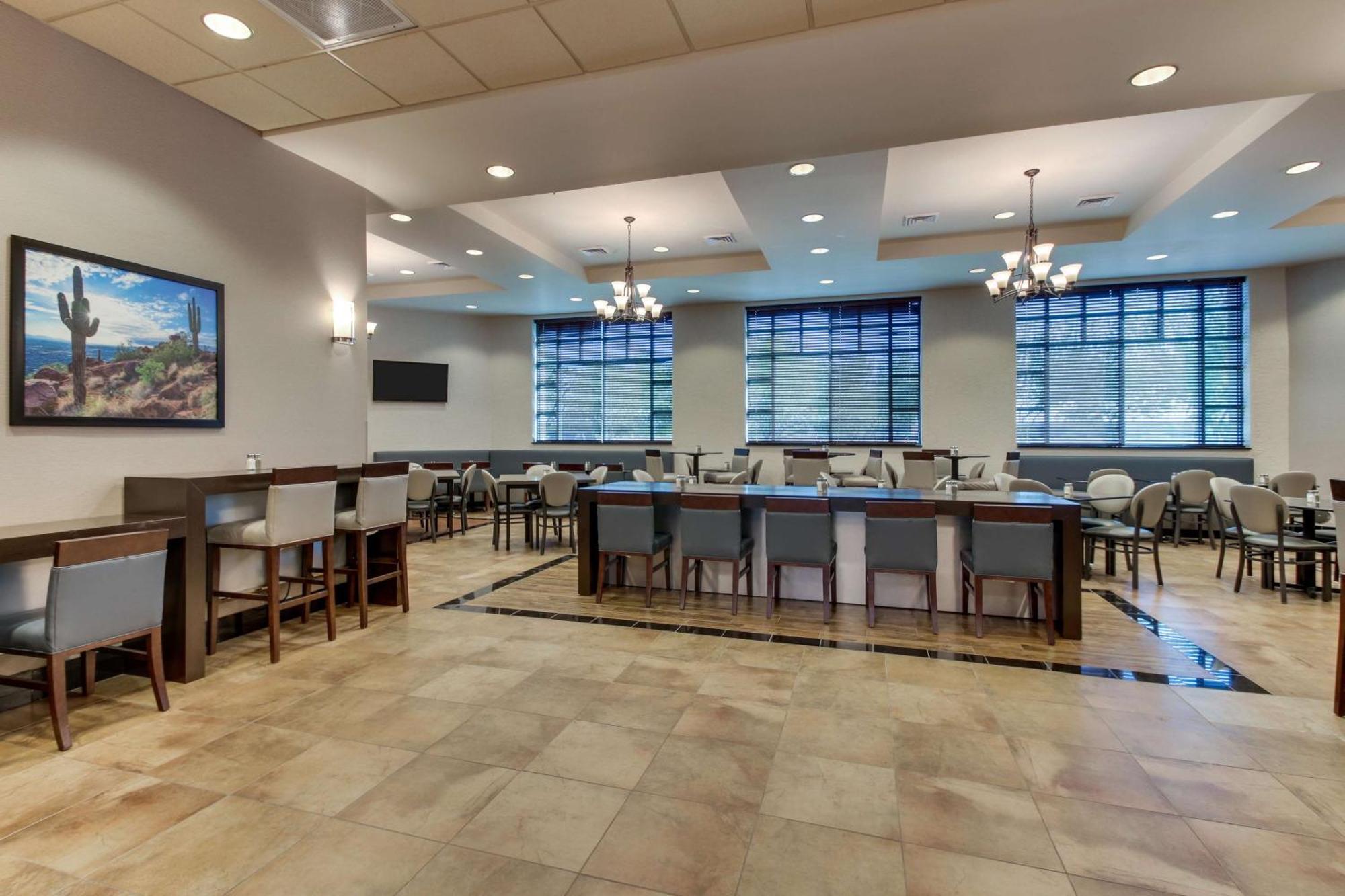 Drury Inn & Suites Phoenix Happy Valley Esterno foto